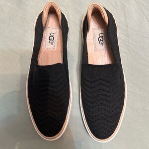SOLD 
UGG Sammy Chrevron Knit Sneaker